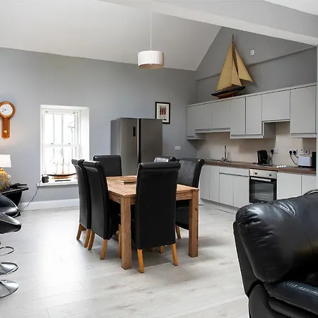 The Guest Wing At House * Kylemore