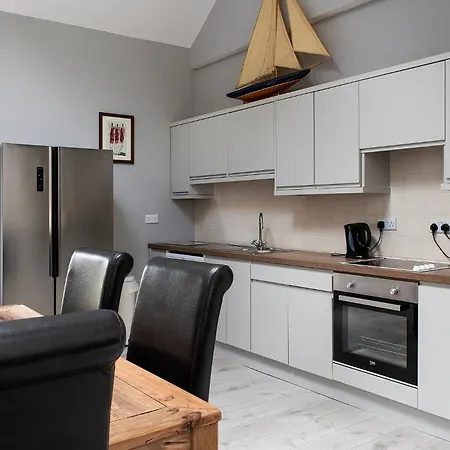 The Guest Wing At House شقة Kylemore