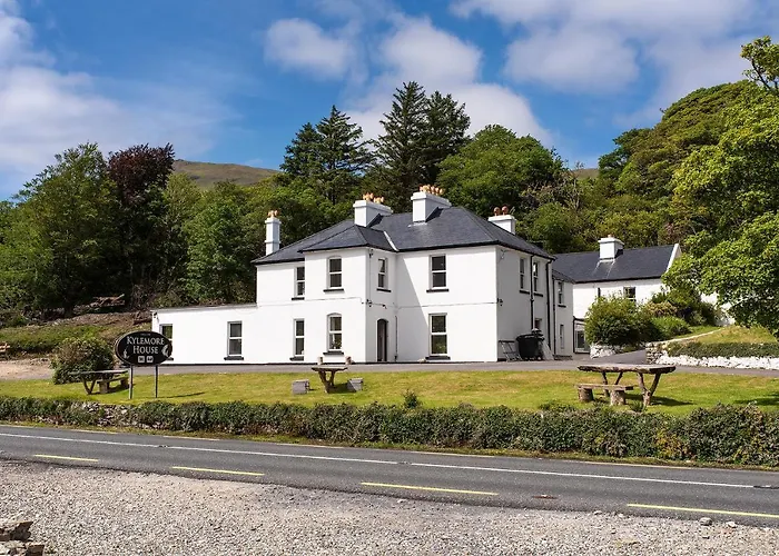 The Guest Wing At House Apartmán Kylemore